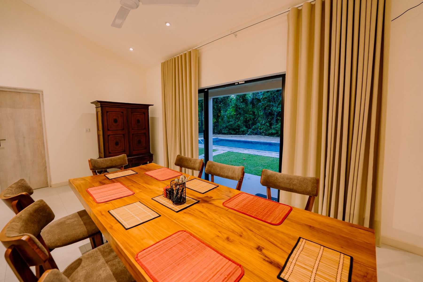 Dining area at Terra Chas Cinnamon House